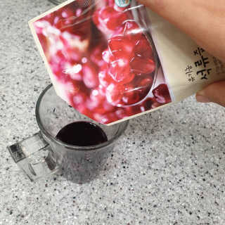 [하이헬스] 정말 진하고 맛있는 유기농 석류즙 30포 — 5점을 준 리뷰어가 2019년 11월 올린 사용 사진