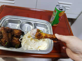 MCP 하이몰 마법의치킨가루2봉랜덤 + 코코넛허니버터2봉 — 5점을 준 리뷰어가 2020년 3월 올린 사용 사진