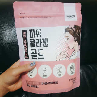 조이뉴트라 피쉬콜라겐골드 — 4.33점을 준 리뷰어가 2018년 9월 올린 사용 사진