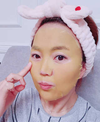 GoodDay Skincare GoodDay 강황 마스크 — 5점을 준 리뷰어가 2020년 1월 올린 사용 사진