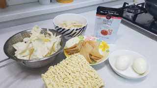 미쓰리떡볶이 just 10 min 패키지 — 5점을 준 리뷰어가 2018년 5월 올린 사용 사진