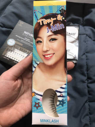 피카소 밍크래쉬속눈썹 1종 + 내추럴속눈썹 1종 랜덤증정 — 4점을 준 리뷰어가 2019년 9월 올린 사용 사진