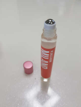 더블유드레스룸 롤 온 퍼퓸EDT 10ml — 5점을 준 리뷰어가 2018년 7월 올린 사용 사진