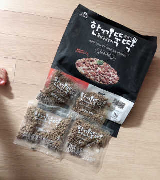 펫토리아 한끼뚝딱 클래식 국산 건식사료 — 5점을 준 리뷰어가 2019년 7월 올린 사용 사진