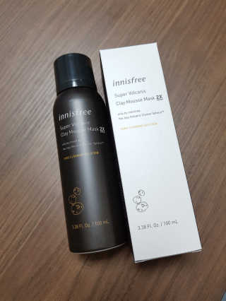 이니스프리 수퍼 화산송이 클레이 무스 마스크 2X — 5점을 준 리뷰어가 2019년 6월 올린 사용 사진