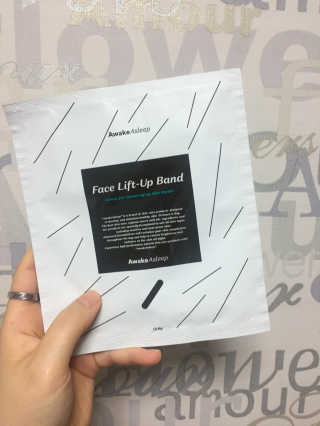 어웨이크어슬립 어슬립 페이스 리프트업 밴드 — 4.17점을 준 리뷰어가 2018년 5월 올린 사용 사진