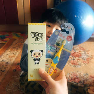 달곰이 어린이 치약+어린이 칫솔 SET — 3.5점을 준 리뷰어가 2018년 2월 올린 사용 사진