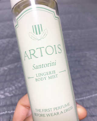 아르투아 ARTOIS 아르투아 산토리니 란제리 바디 미스트 — 4점을 준 리뷰어가 2019년 5월 올린 사용 사진