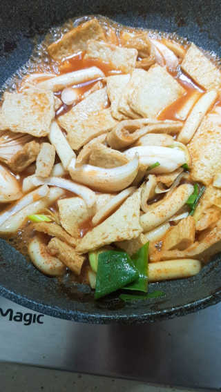 잠실맛집,홍코너떡볶이가우리집에[옛날맛,짜장맛옵션] — 5점을 준 리뷰어가 2019년 12월 올린 사용 사진