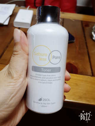 이솔화장품 이솔 세범 리스 포어 토너 200ml — 5점을 준 리뷰어가 2018년 8월 올린 사용 사진