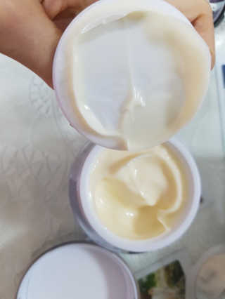 카미안느 프랑스콜라겐크림 — 5점을 준 리뷰어가 2019년 10월 올린 사용 사진