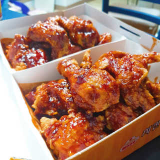 [치킨마루]-  빠사칸레드 + 콜라 500ml — 5점을 준 리뷰어가 2019년 5월 올린 사용 사진