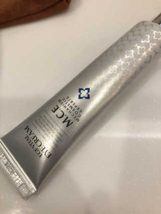 엠씨이 이지에프 바이탈 아이크림 — 4.5점을 준 리뷰어가 2018년 2월 올린 사용 사진