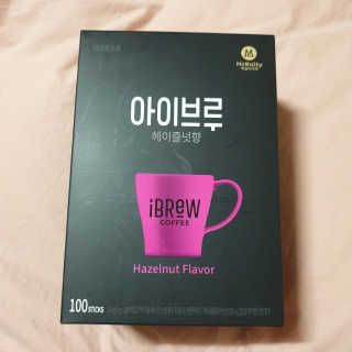 한국맥널티 아이브루 헤이즐넛향 100T — 4.5점을 준 리뷰어가 2019년 11월 올린 사용 사진