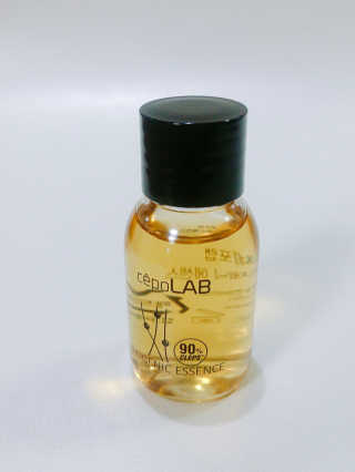 세포랩 바이오제닉 에센스 30ml 특별팩 — 5점을 준 리뷰어가 2018년 5월 올린 사용 사진
