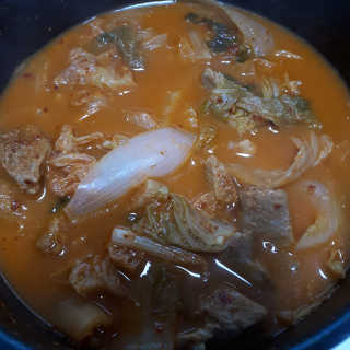 땡땡쿡 더실비김치찌개 2인분 710g 라면사리 포함 — 3.5점을 준 리뷰어가 2020년 1월 올린 사용 사진
