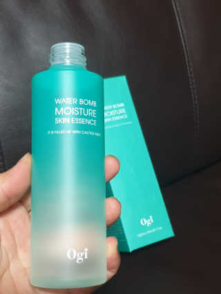 오지아이 워터 밤 모이스처 스킨 에센스 180ml — 5점을 준 리뷰어가 2020년 1월 올린 사용 사진