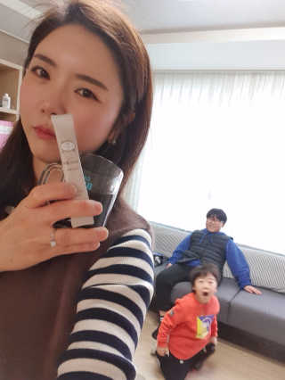 [하우투잇] 뤼에르 쿠르브 블랙 10ml x 30포 총 300ml — 5점을 준 리뷰어가 2020년 3월 올린 사용 사진