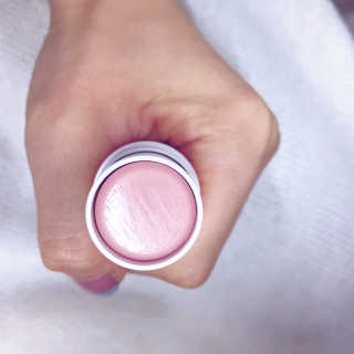 레디 모어 모이스처라이징 오일 스틱 — 5점을 준 리뷰어가 2018년 1월 올린 사용 사진