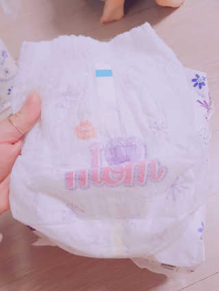 네추럴블라썸 NATURAL BLOSSOM 슈퍼 얇은 바지 기저귀 — 5점을 준 리뷰어가 2018년 11월 올린 사용 사진