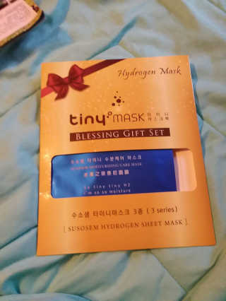 (주)애니닥터헬스케어 Hysis Hydrogen Mask - Gift Set — 5점을 준 리뷰어가 2018년 1월 올린 사용 사진