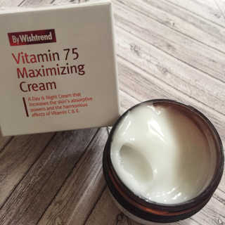 바이 위시트랜드 VITAMIN 75 CREAM — 4점을 준 리뷰어가 2017년 11월 올린 사용 사진