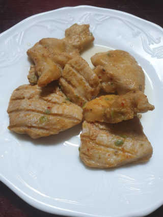 개근질마트 잇메이트 닭가슴살 스테이크 혼합 1kg — 5점을 준 리뷰어가 2019년 11월 올린 사용 사진