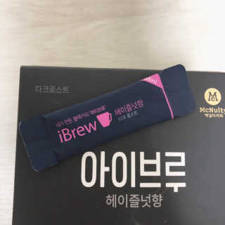 한국맥널티 아이브루 헤이즐넛향 100T — 5점을 준 리뷰어가 2019년 11월 올린 사용 사진