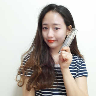 라포티셀 리뉴얼 킵 유어 유스 울트라 리프트 데일리 에센스 — 3.67점을 준 리뷰어가 2018년 9월 올린 사용 사진