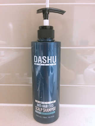 다슈코리아 다슈 단백질 한방 두피 골드 샴푸 500ml +샴푸브러쉬 — 5점을 준 리뷰어가 2020년 1월 올린 사용 사진