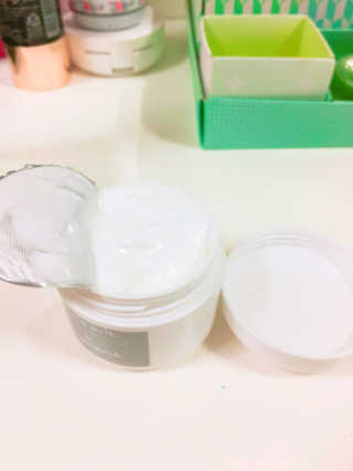 [지아자] 산양유 나이트크림 50ml — 2.5점을 준 리뷰어가 2016년 10월 올린 사용 사진