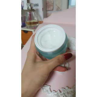 아크웰 아쿠아 클리니티 수분크림 — 5점을 준 리뷰어가 2018년 11월 올린 사용 사진
