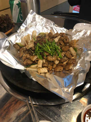 곱창을 요리하는 남자 [곱창을요리하는남자 상수] 곱창or막창 2인분+음료1병 — 4.83점을 준 리뷰어가 2018년 11월 올린 사용 사진