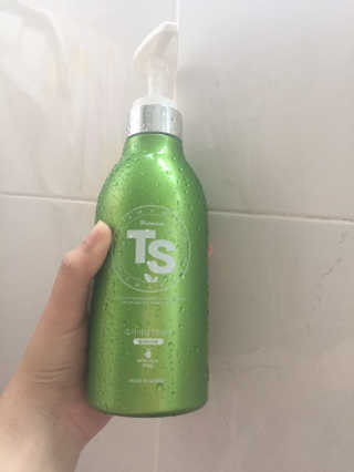 프리미엄 TS 샴푸 — 4.5점을 준 리뷰어가 2019년 3월 올린 사용 사진