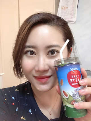 마이카페라떼 말차 아몬드브리즈 7개입 — 5점을 준 리뷰어가 2019년 11월 올린 사용 사진
