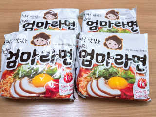 라면 그대로가 제일 맛있는 더엄마라면 — 5점을 준 리뷰어가 2019년 7월 올린 사용 사진
