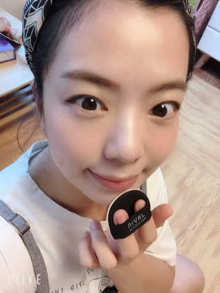 자빈드서울 윙크 파운데이션 팩트 — 5점을 준 리뷰어가 2019년 6월 올린 사용 사진