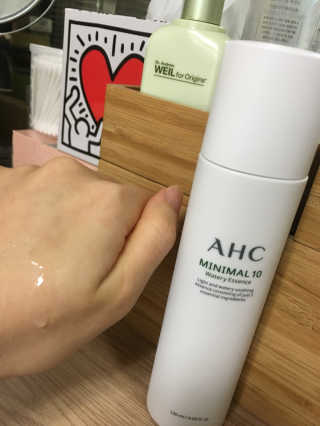 AHC 에이 에이치 씨 미니멀 10 워터리 에센스 — 4.33점을 준 리뷰어가 2018년 12월 올린 사용 사진