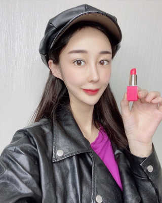 스톤브릭 모이스쳐 립+믹스립+홀더+플러그 세트 — 5점을 준 리뷰어가 2019년 12월 올린 사용 사진