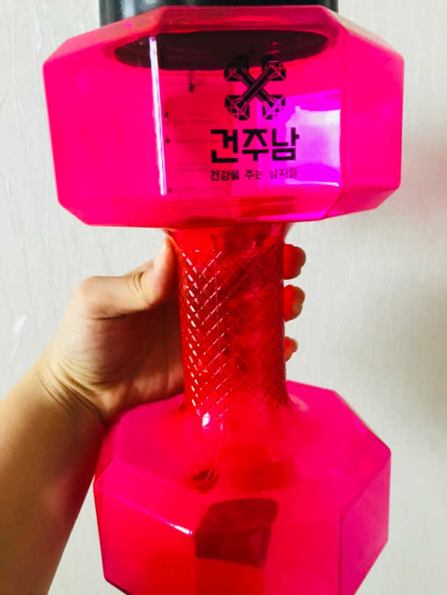 여름이니깐 2.2L 덤벨물통 리뷰 사진