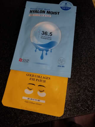 SNP Active Seal Hyalon Moist, 골드 콜라겐 눈 패치 — 5점을 준 리뷰어가 2019년 3월 올린 사용 사진