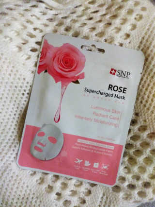 SNP Supercharged Mask_Rose Centifoli Flower — 2점을 준 리뷰어가 2019년 1월 올린 사용 사진