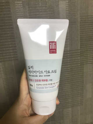 일리윤 세라마이드 아토 집중 크림 — 5점을 준 리뷰어가 2017년 6월 올린 사용 사진