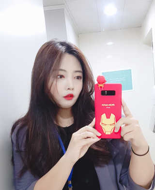 하이키키 마블 피규어 컬러젤리 케이스 — 5점을 준 리뷰어가 2019년 5월 올린 사용 사진