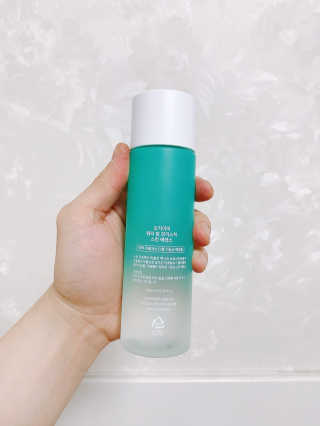 오지아이 워터 밤 모이스처 스킨 에센스 180ml — 5점을 준 리뷰어가 2019년 12월 올린 사용 사진