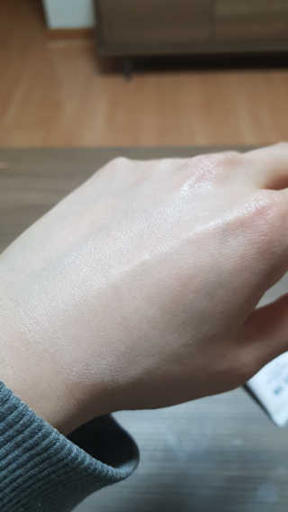 [룰루앤코] 블루톡 톤업 광채 크림 — 5점을 준 리뷰어가 2020년 2월 올린 사용 사진