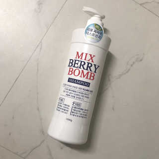 (주)에네스티 믹스베리 단백질 폭탄 샴푸 1000g — 5점을 준 리뷰어가 2019년 12월 올린 사용 사진