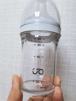엄마의 바램을 담은 프리미엄 감성젖병 오유위시 90ml — 5점을 준 리뷰어가 2020년 3월 올린 사용 사진