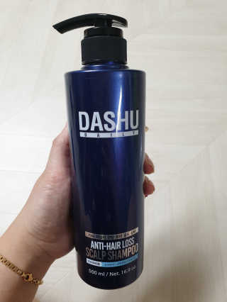 다슈코리아 다슈 데일리 단백질 한방 두피 골드 샴푸 500ml — 5점을 준 리뷰어가 2019년 12월 올린 사용 사진