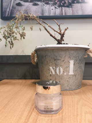 파시스 올인원 진주 화이트닝 크림 100ml — 4.67점을 준 리뷰어가 2018년 11월 올린 사용 사진